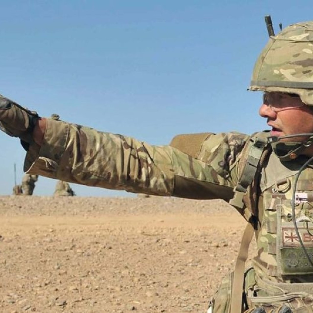 Headline image for page about Lead like the Army