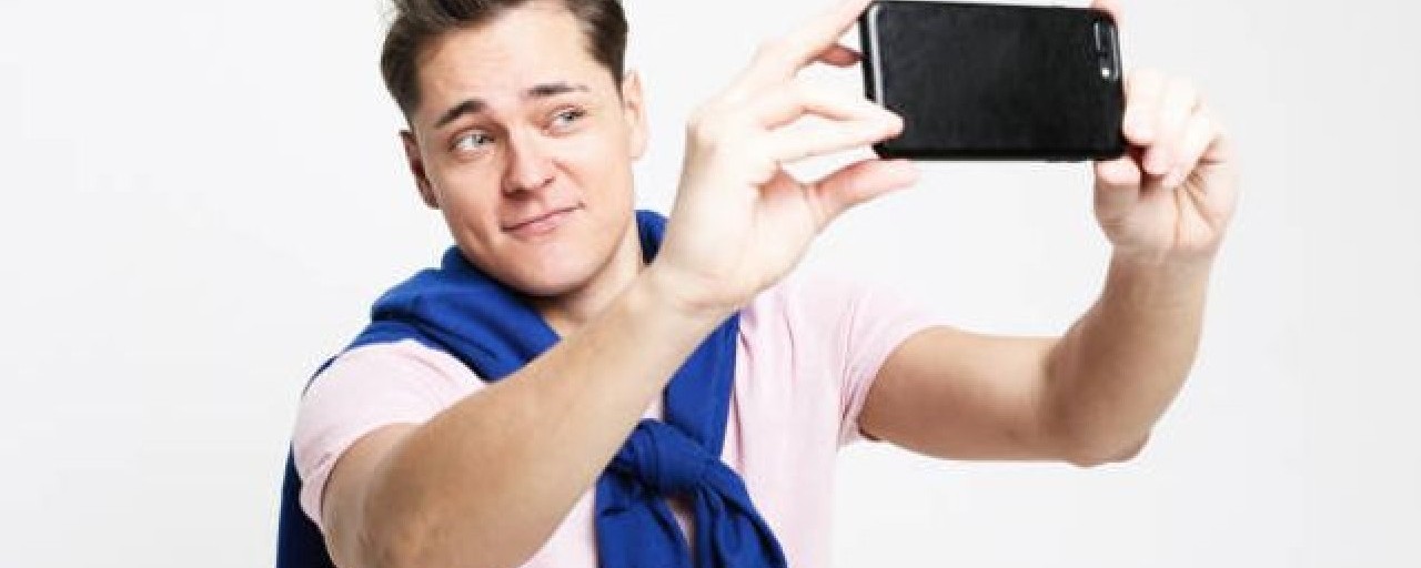 Headline image for page about How to Work for a Narcissistic Boss?